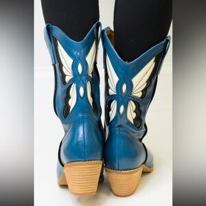 Beast Fashion Butterfly Cut Detail Point Toe Boots